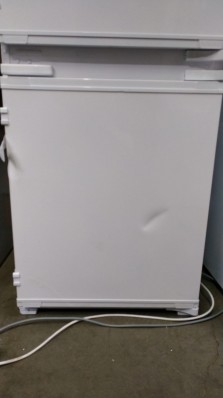 Встраиваемый холодильник Indesit IBH 20