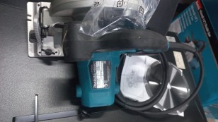 Циркулярная пила (дисковая) Makita HS6601