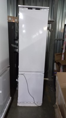 Холодильник Beko  BCNA306E2S встраиваемый