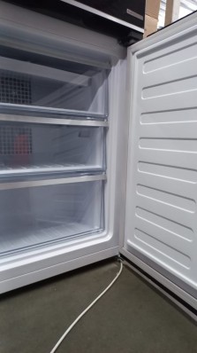 Двухкамерный холодильник Beko B5RCNK403ZWB