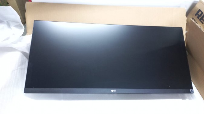 29" Монитор LG UltraWide 29WP500-B