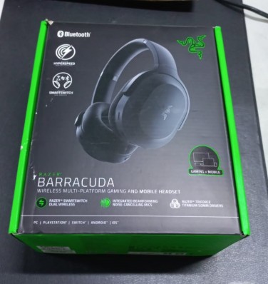 Гарнитура Razer Barracuda RZ04-03790100-R3M1