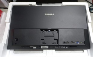 23.8" Монитор Philips 242E2FA