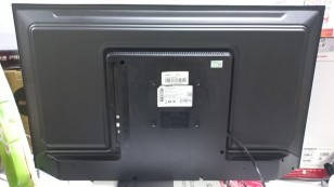 Телевизор VESTA TV LED V32LH4000 черный Безрамочный