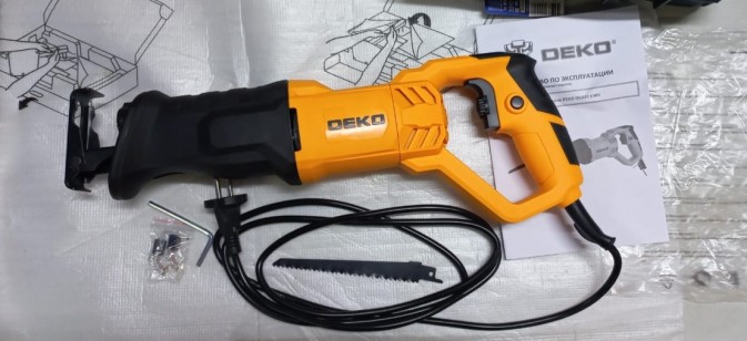 Сабельная пила DEKO DKRS1100V, 1100Вт