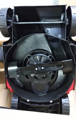 Газонокосилка роторная Bosch Rotak 32 (0600885B00) 1200Вт