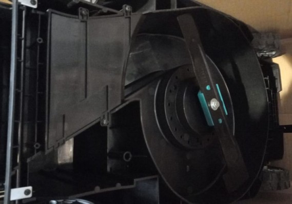 Газонокосилка роторная Makita DLM382Z 620Вт