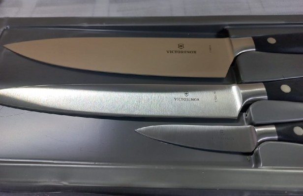 Набор ножей кухон. Victorinox Forged Chefs (7.7243.3) компл.:3шт