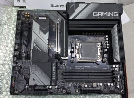 ПРОДАН  Материнская плата Gigabyte [B650 GAMING X AX]