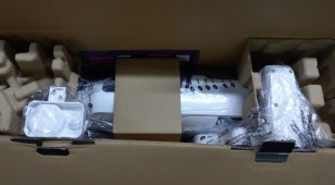 Пылесос моющий Polaris PVCW 4050 300Вт белый/белый 021129