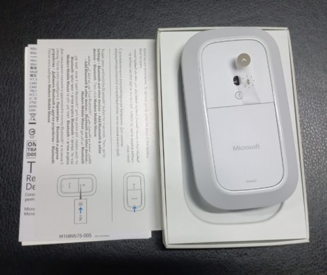 Мышь Microsoft Mobile Mouse Modern белый оптическая беспроводная